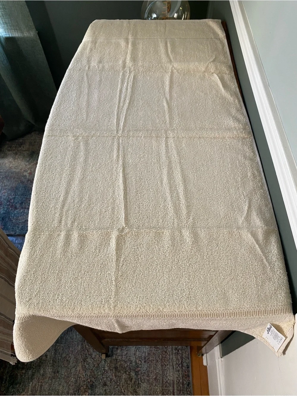 Vintage 1980s St Mary’s Fieldcrest Beige Brown Floral Tulip Bathroom Towel